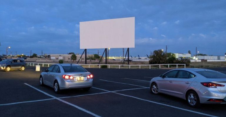 This Classic Arizona Drive-In Theater Still Shows Movies Under The Stars
