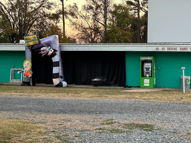 A Beloved Drive-In Deep In The Ozark Mountains