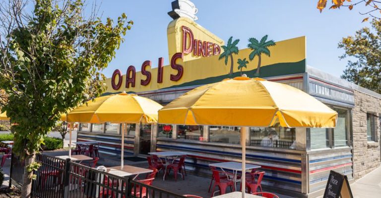 This Classic Indiana Roadside Diner Serves Comfort Plates That Haven’t Changed For Generations
