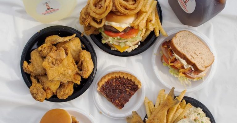 This Classic South Carolina Roadside Café Serves Comfort Plates That Haven’t Changed In Decades