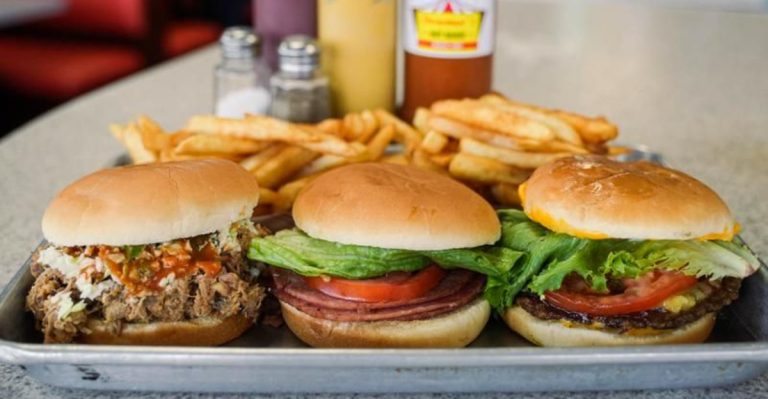 This Classic Virginia Drive-In Serves Burgers The Same Way It Has For Generations
