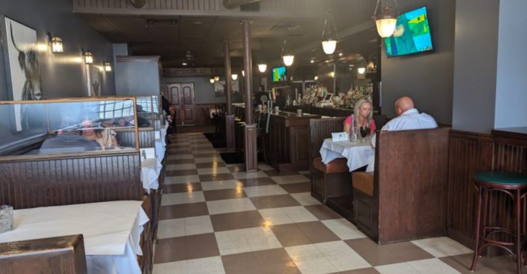 This Comfortable Ohio Spot Is Quietly Winning Fans With Some Truly Incredible Steaks