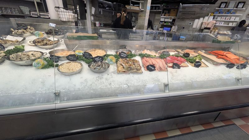 A Family Rooted Market That Powers The Kitchen
