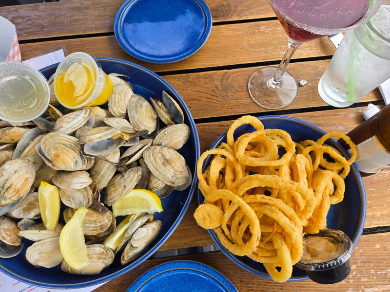 Service That Keeps Plates Full And Stress Low
