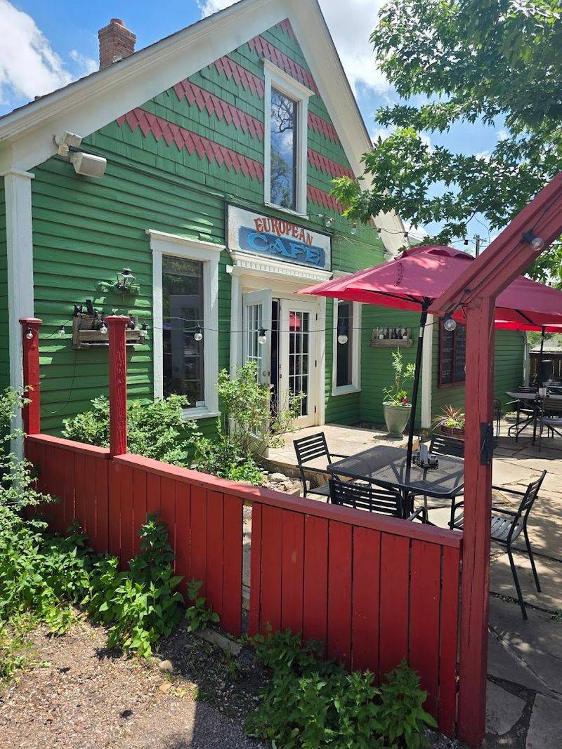 A Street That Rewards the Curious Walker