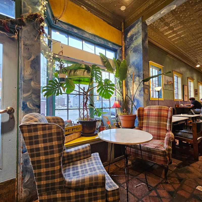 Colorful Italian Café Décor 