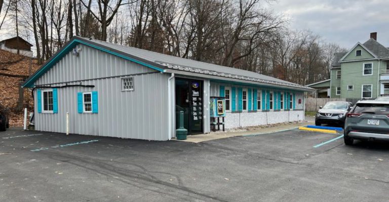 This Cozy Pennsylvania Diner Is Serving Giant Pancakes And Comfort Food Favorites This April