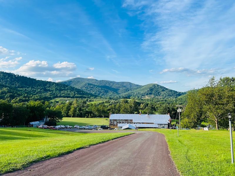 The Drive Along Virginia 670 Sets The Whole Mood