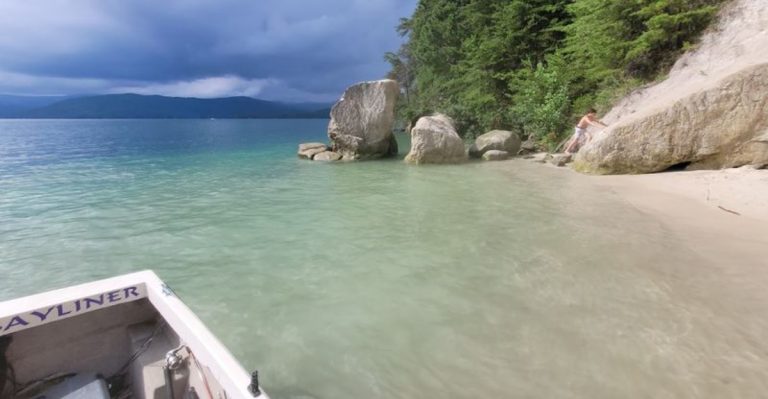 This Crystal-Clear South Carolina Lake Hides Waterfalls, Islands, And Some Of The Clearest Water Around