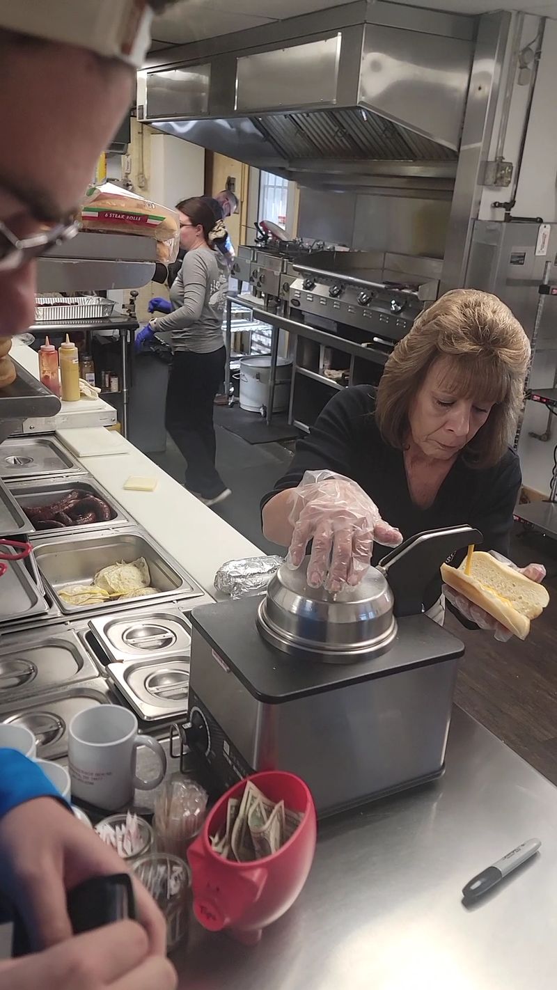 Opening at 4 AM Makes Helen's a Predawn Paradise