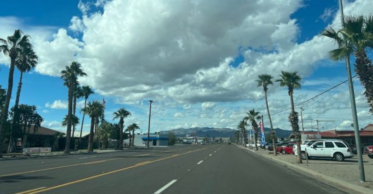 This Easygoing Arizona Town Offers River Views, Retro Charm, And A Touch Of Wild West History