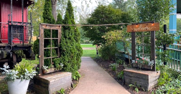 This Enchanting Ohio Arts Village Feels Like A Secret Courtyard Escape