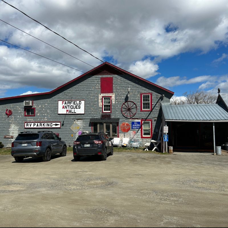 A Building That Stops You in Your Tracks