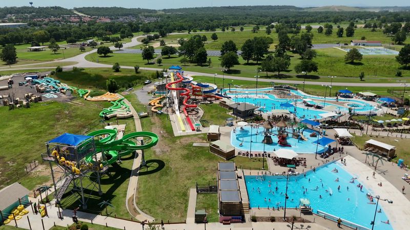 Top Attractions At Parrot Island