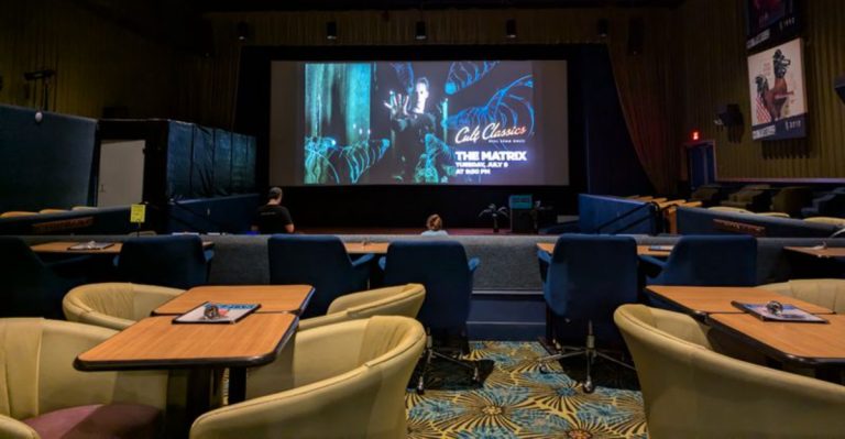This Florida Cinema Is Hidden Beneath Majestic Oak Trees And Dripping Spanish Moss
