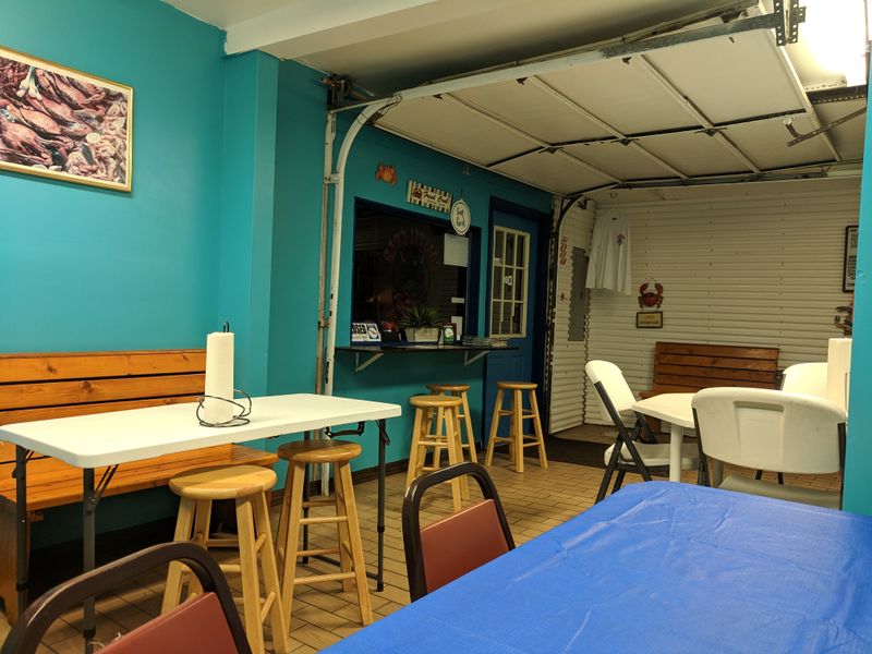 Crab Cakes That Deserve The Hype