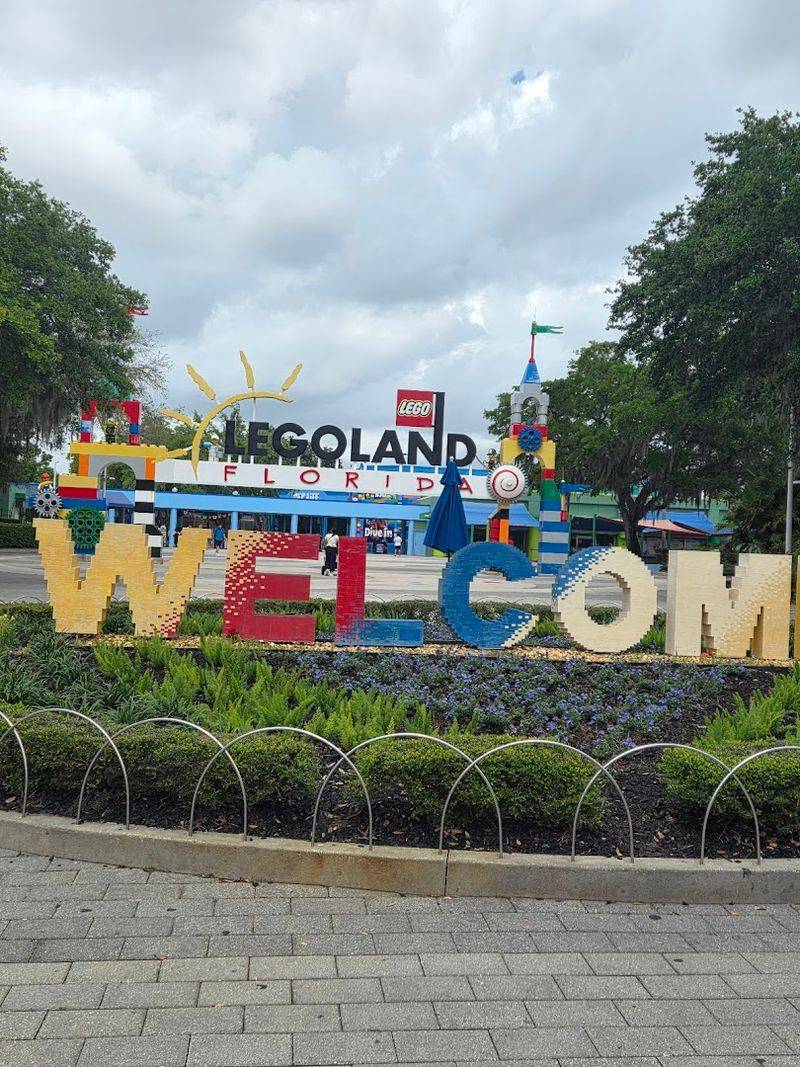 The MINILAND USA Display That Stops Everyone In Their Tracks