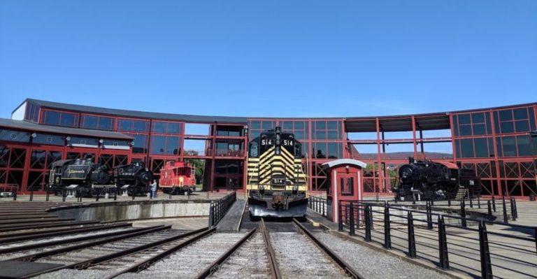 This Free Pennsylvania Railroad Attraction Gives You An Up Close Look Inside Massive Steam Locomotives
