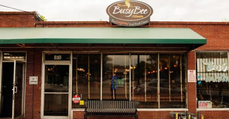 This Georgia Soul Food Spot Serves Fried Chicken That Locals Call Legendary