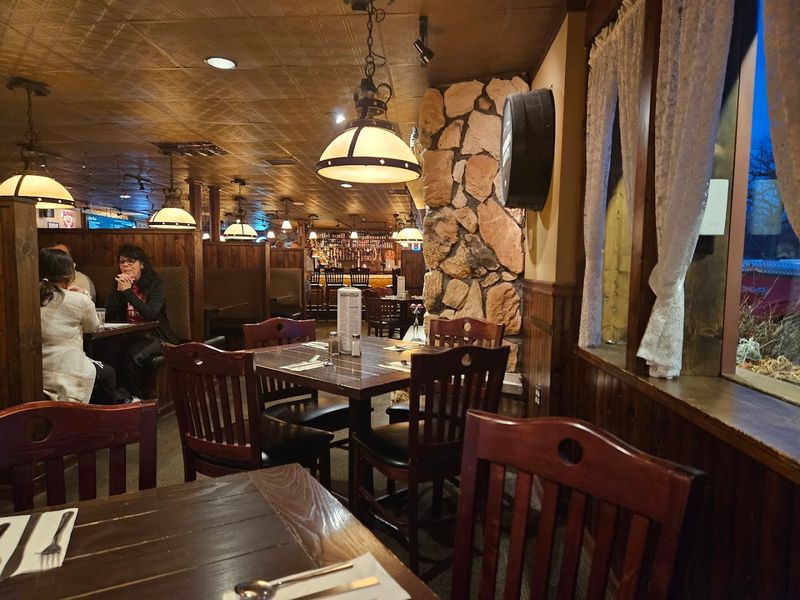 This German Spot In Illinois Makes Goulash And Potato Pancakes Feel Unforgettable