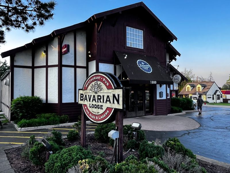This German Spot In Illinois Makes Goulash And Potato Pancakes Feel Unforgettable