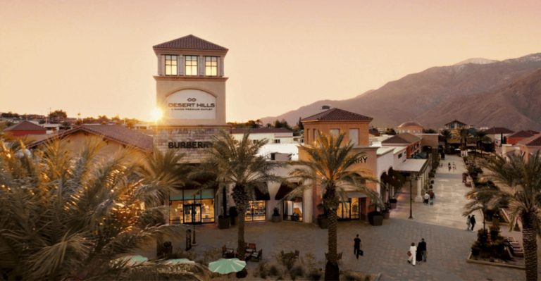 This Giant California Outlet Mall Will Have You Leaving With A Full Cart