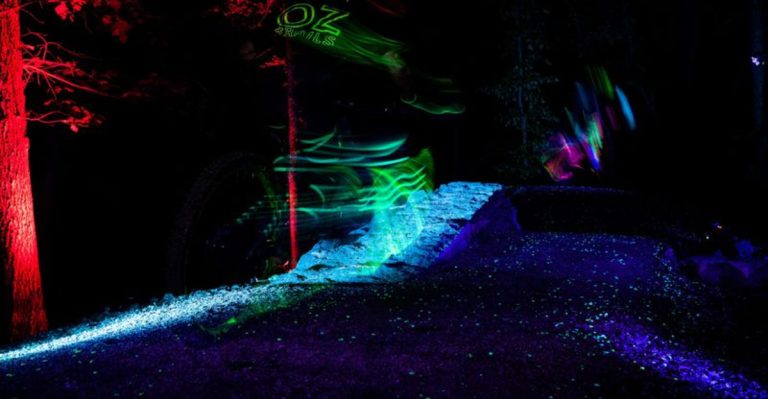 This Glowing Bike Trail in Arkansas Turns Night Rides Into Pure Magic