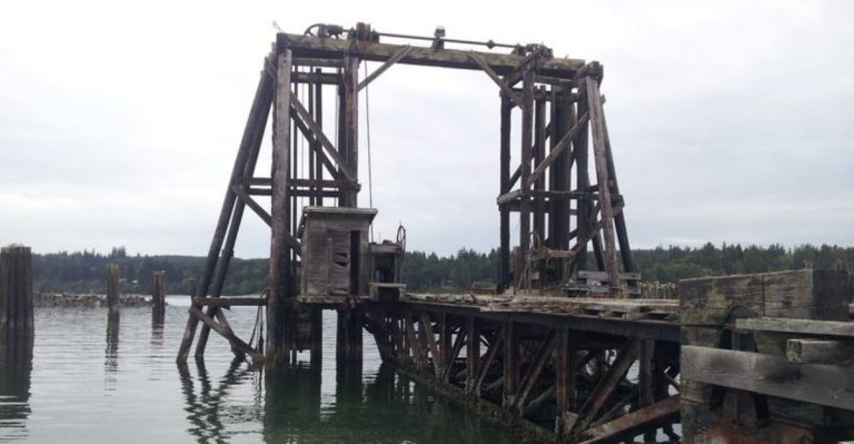 This Haunted Washington Ghost Walk Belongs On Your Bucket List