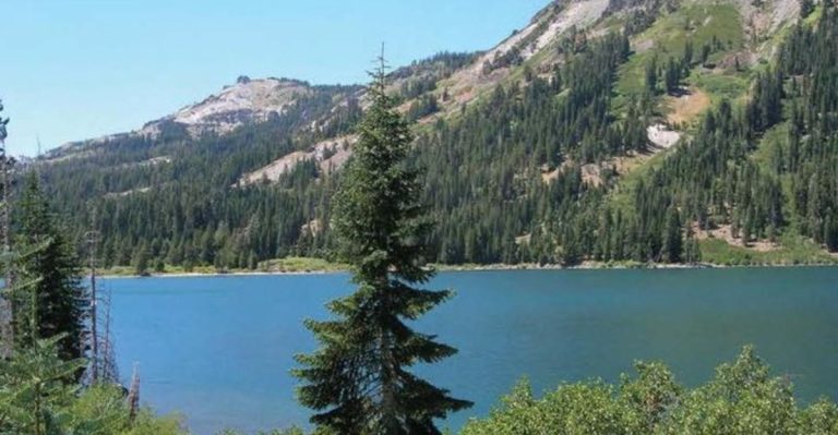 This Hidden California Lake Is So Peaceful, Locals Try To Keep It Quiet