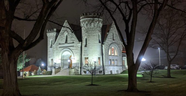 This Hidden Castle Library In Ohio Looks Like It Was Borrowed From A Fantasy Novel