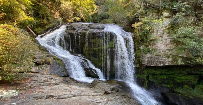 This Hidden Lake Jocassee Waterfall In South Carolina Is Only Reachable By Kayak And It’s Worth It