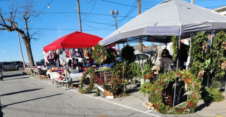 This Historic Pennsylvania Market Has Drawn Crowds With 200 Vendors Since 1925