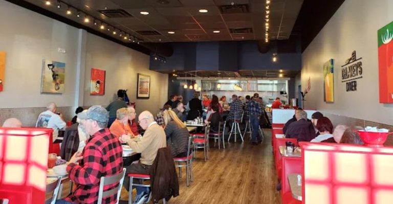 This Hole-In-The-Wall Diner In Ohio Has The Best Biscuits And Gravy In The State