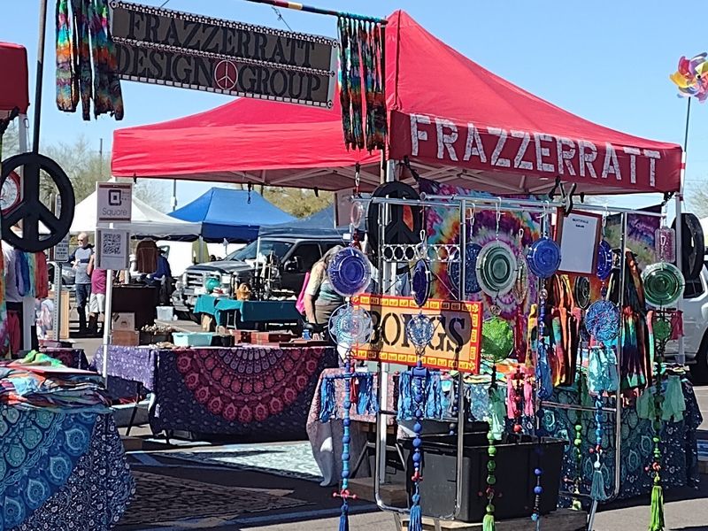 A Seasonal Market With Perfect Timing