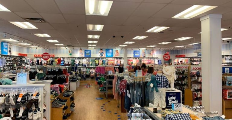 This Huge Pennsylvania Outlet Mall Lets You Shop Without Wrecking Your Budget This June