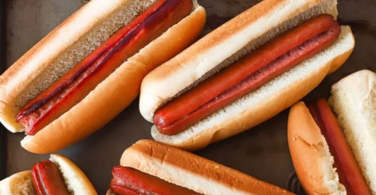 This Iconic North Carolina Spot Serves Hot Dogs The Classic Way Every Fall