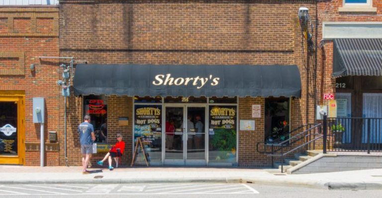 This Iconic North Carolina Spot Serves Hot Dogs the Classic Way That Locals Adore