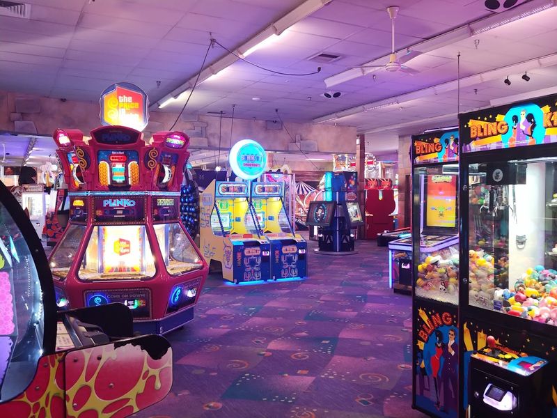 Arcade Jackpots And Snack Breaks