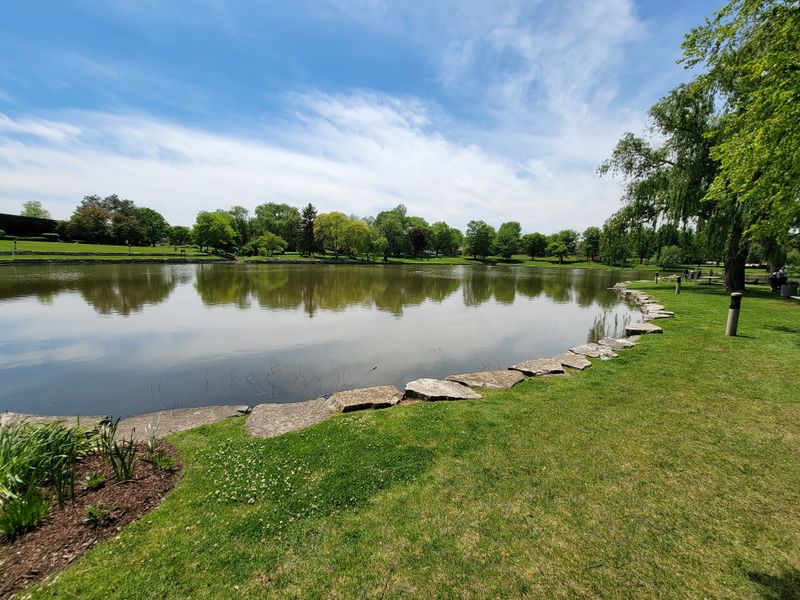 Practical Comforts And Nearby Pauses
