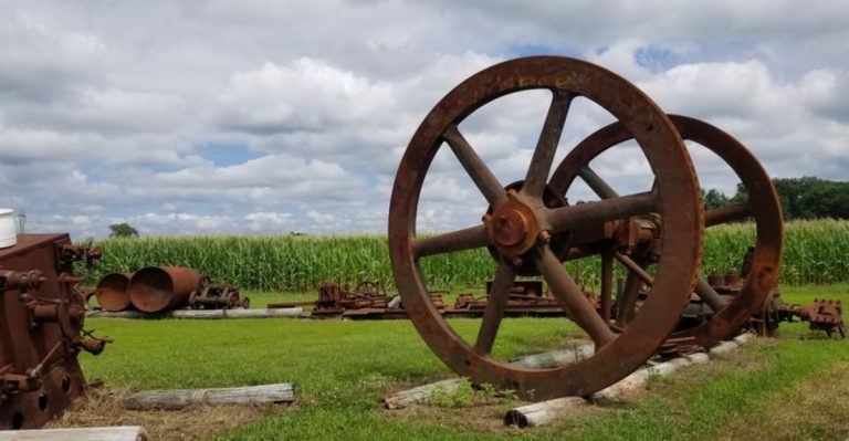 This Illinois Farm Museum Brings Vintage Crafts And Machines To Life