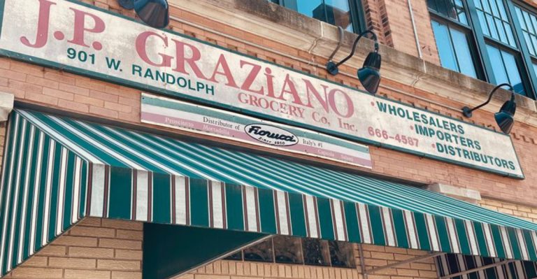 This Illinois Hoagie Shop Is So Loved, Locals Call It Chicago’s Answer To The Cheesesteak