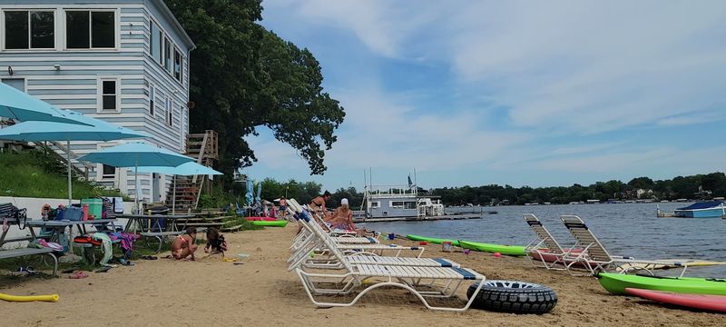 This Illinois Resort Delivers Beachy Fun, Water Attractions, And Warm-Weather Appeal