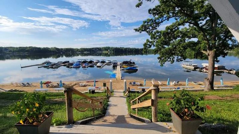 This Illinois Resort Delivers Beachy Fun, Water Attractions, And Warm-Weather Appeal