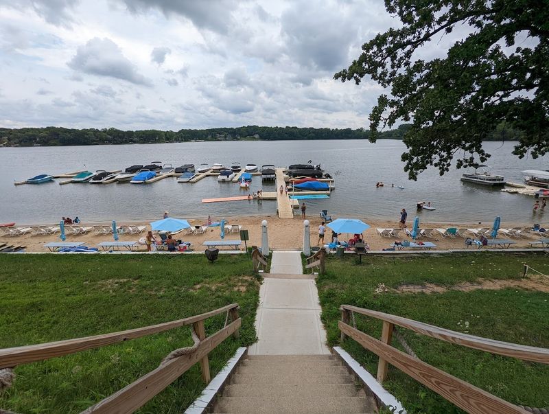 This Illinois Resort Delivers Beachy Fun, Water Attractions, And Warm-Weather Appeal