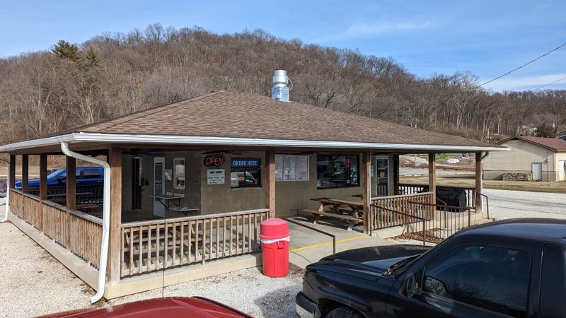 Where River Air Meets Fryer Heat