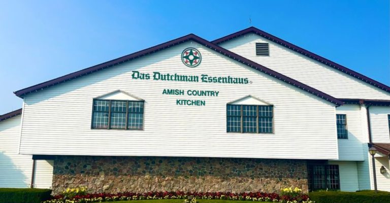 This Indiana Amish Buffet Is A Comfort Food Paradise Worth Traveling For