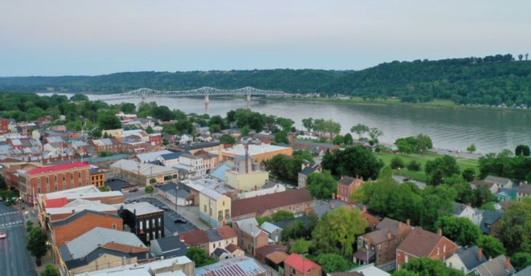 This Indiana Escape Combines Scenic Outdoors With An Incredible Downtown