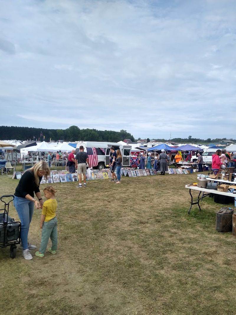 First Light In The Vendor Rows