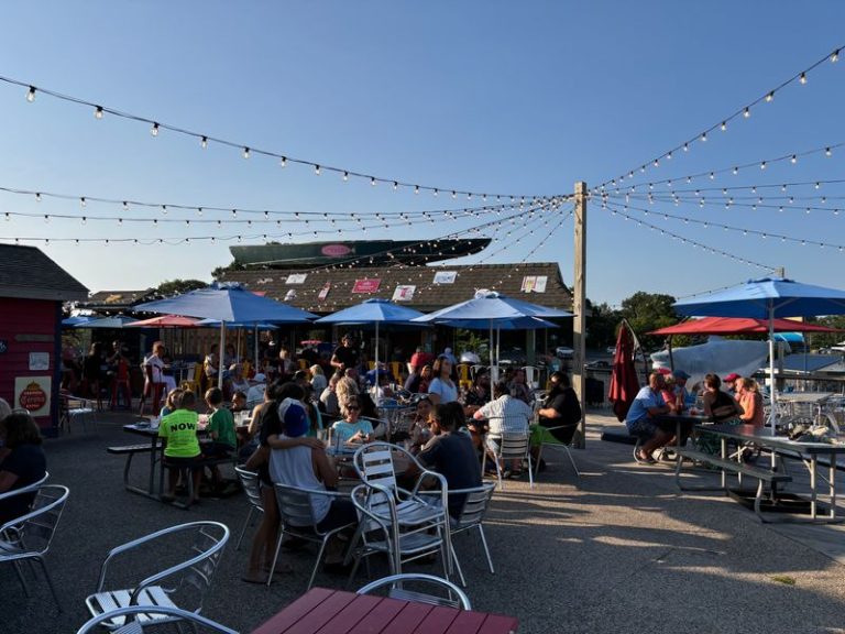 This Is Why Muskegon Locals Say This Seafood Shack Is The Best Seafood