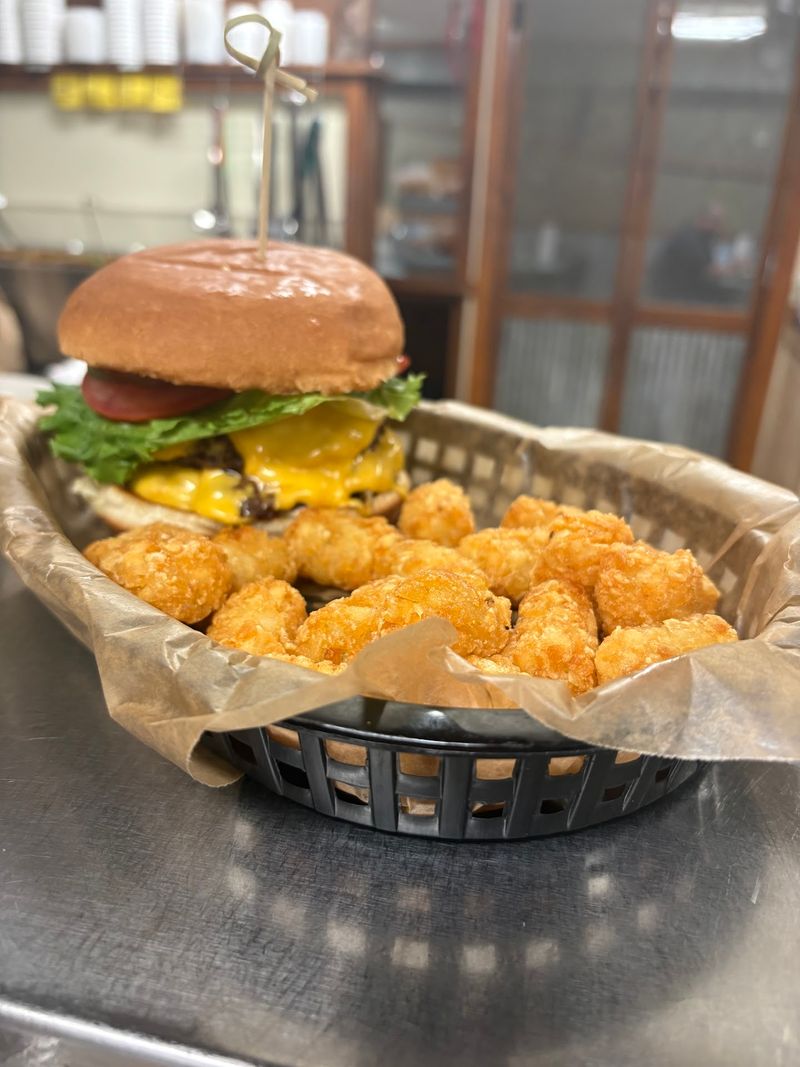 This Isolated Arkansas Restaurant Is Famous For Its Friday Fish Fry This Isolated Arkansas Restaurant Is Famous For Its Friday Fish Fry